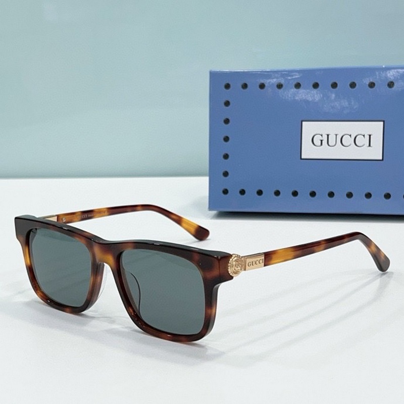 Gucci Sunglasses 351